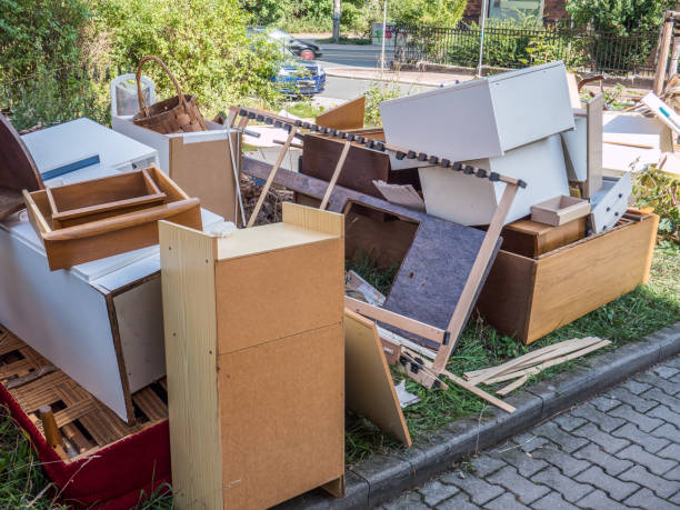 Best Attic Cleanout Services  in Choctaw Lake, OH